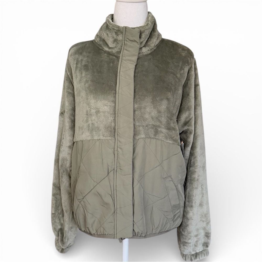 Discovery Olive Teddy Jacket with Quilted Lower Panels Small NWT